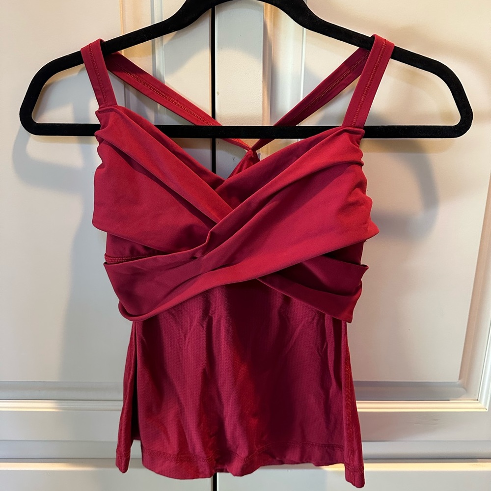 NWOT Lululemon Red Criss Cross Front Tank Size 6
